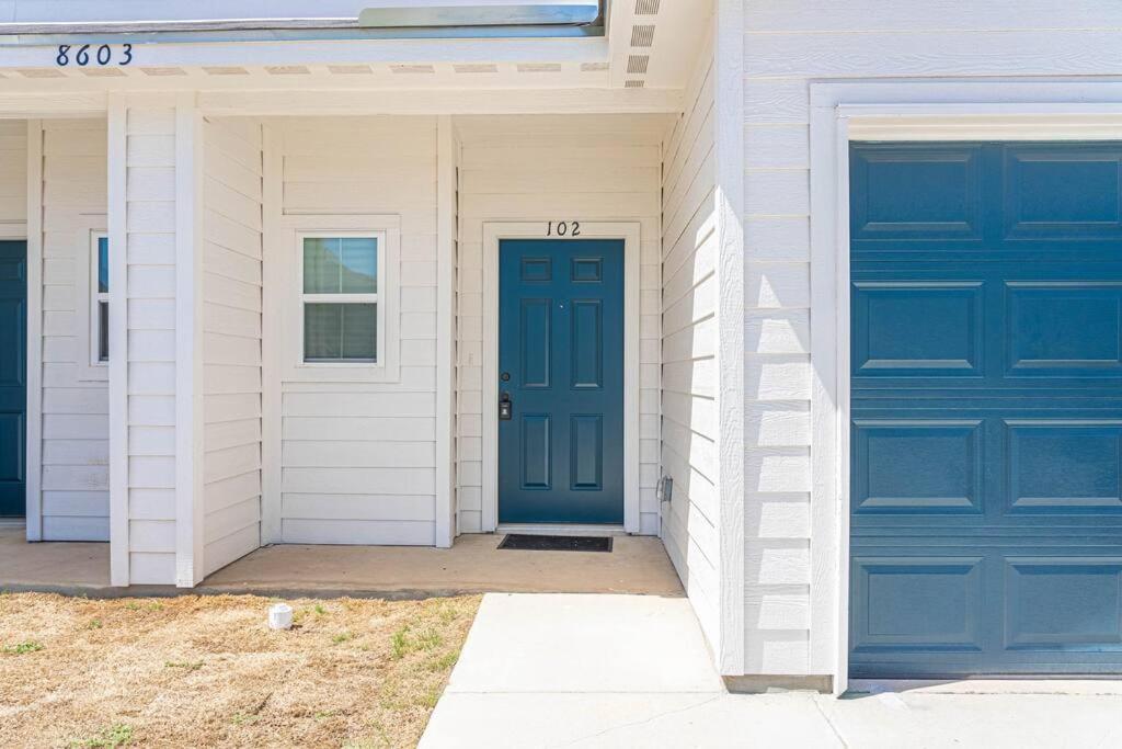 Gorgeous, Brand New 3 Bedrooms Home- Built 2024, Near Seaworld & Lackland Afb San Antonio Exterior photo